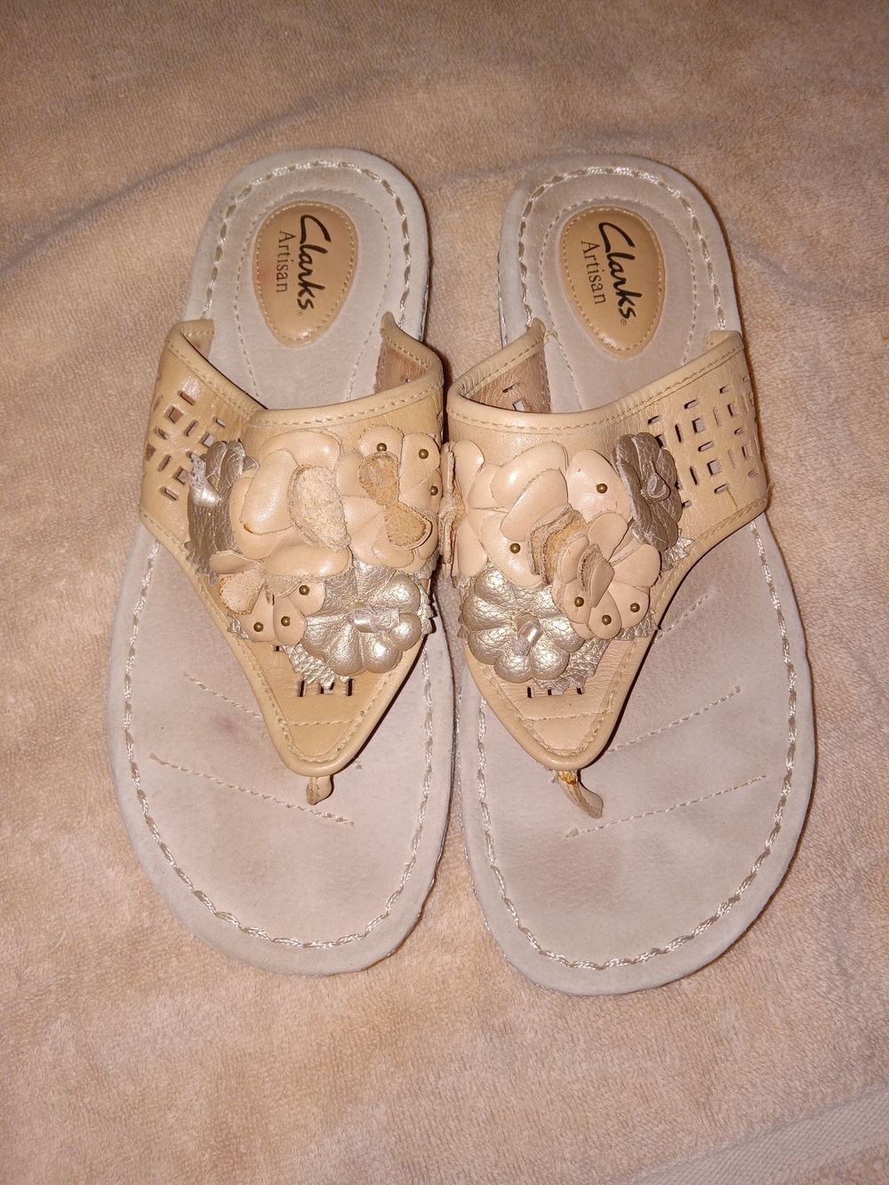 Clarks Artisan Tan And Gold Floral Thong Sandals